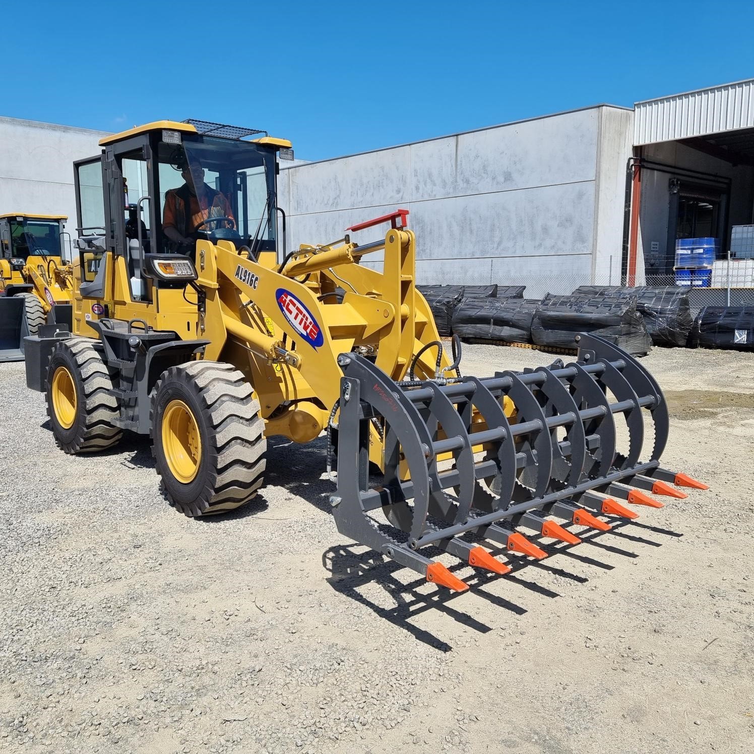 ACTIVE MACHINERY Al910c Al916c Grapple Bucket | Active Machinery