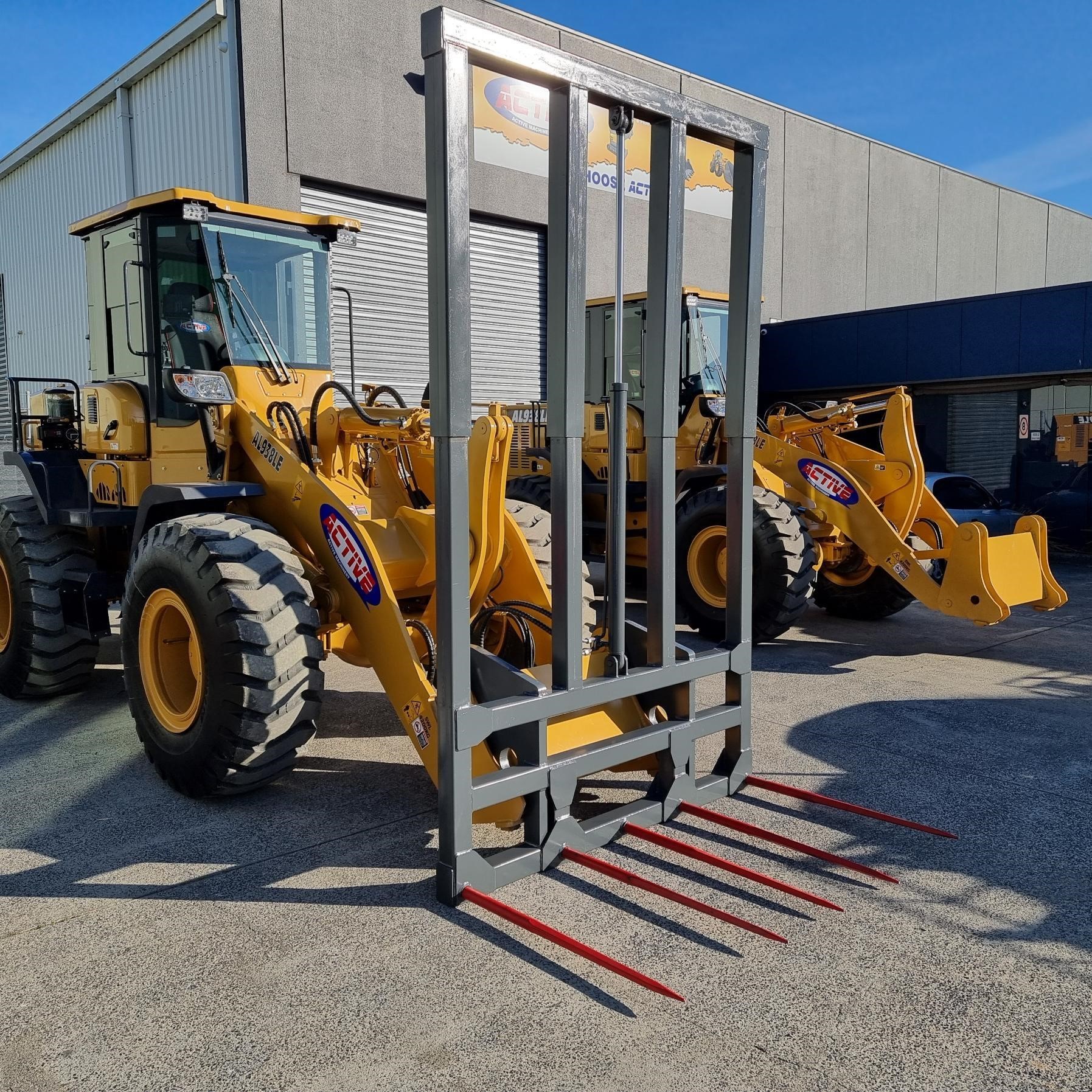 ACTIVE MACHINERY 3rd Valve Adjustable Hay Forks | Active Machinery