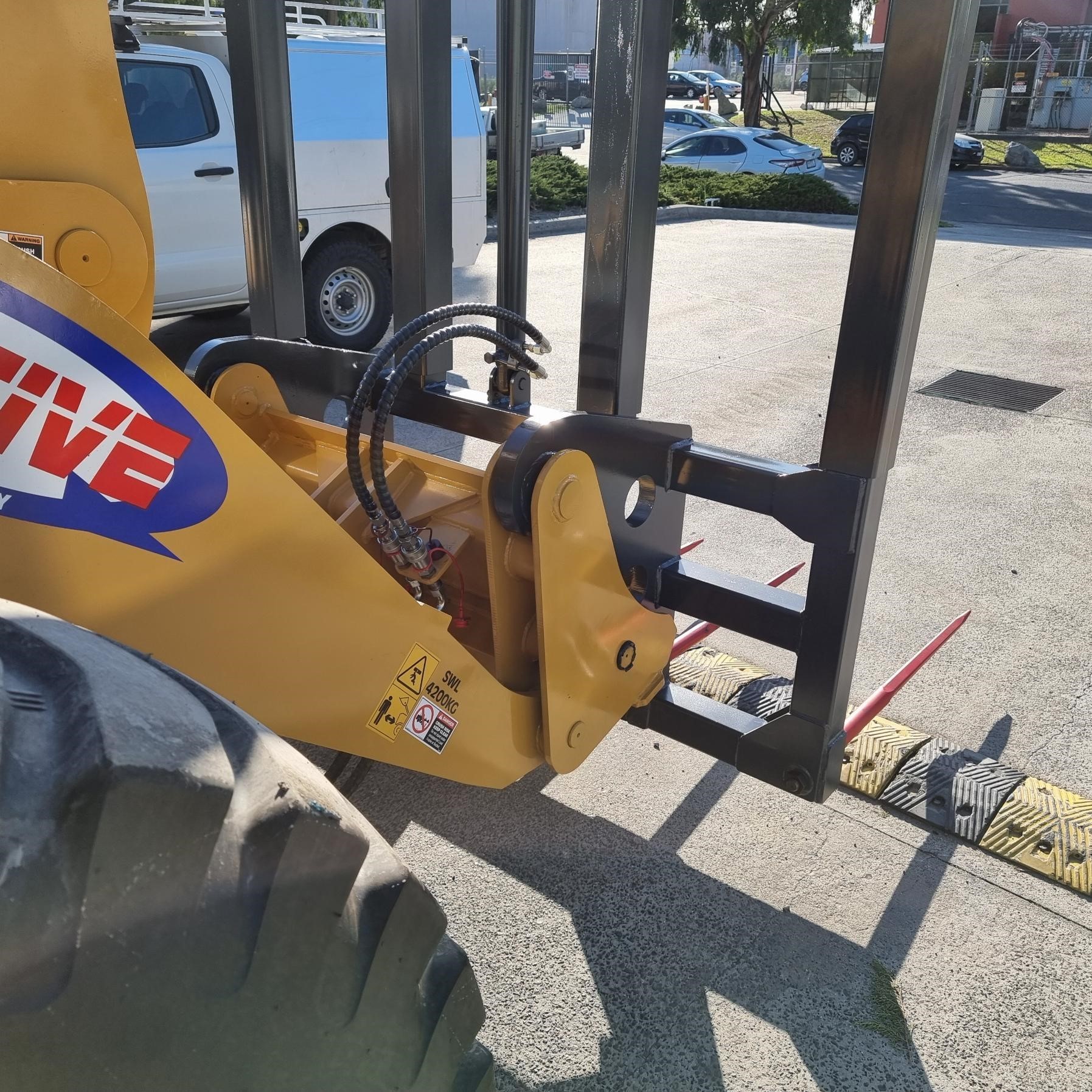 ACTIVE MACHINERY 3rd Valve Adjustable Hay Forks | Active Machinery